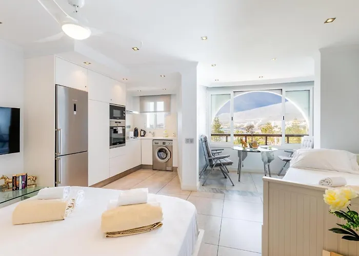 512 La Morera Blanca Luxuri Апартаменти